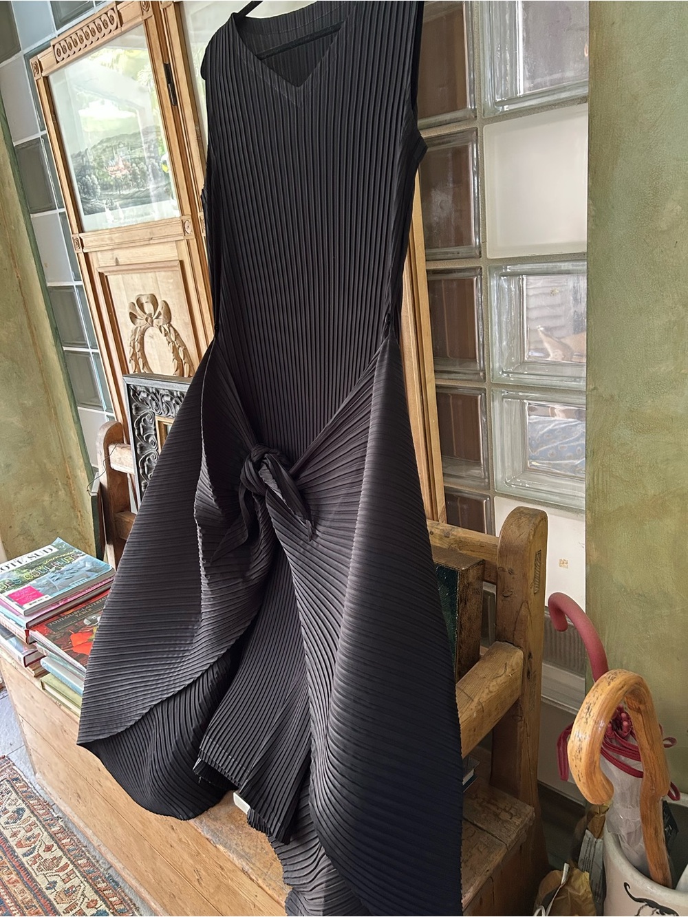 Issey Miyake Women's Black Pleated Tie Low Midi Dress Classic Dramatic Style - Picture 3 of 6